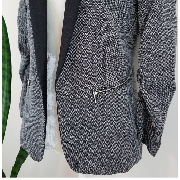 H&M Tweed Flyaway Tuxedo Blazer Open Front Zipper Detail  Ruched Sleeves - Picture 7 of 11